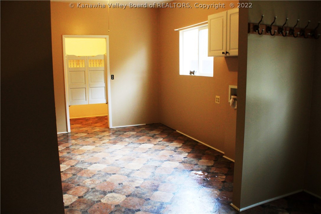 3257 Buff Crk Road Hurricane, WV 25526 - Photo 10 of 25 Gallery Image 10
