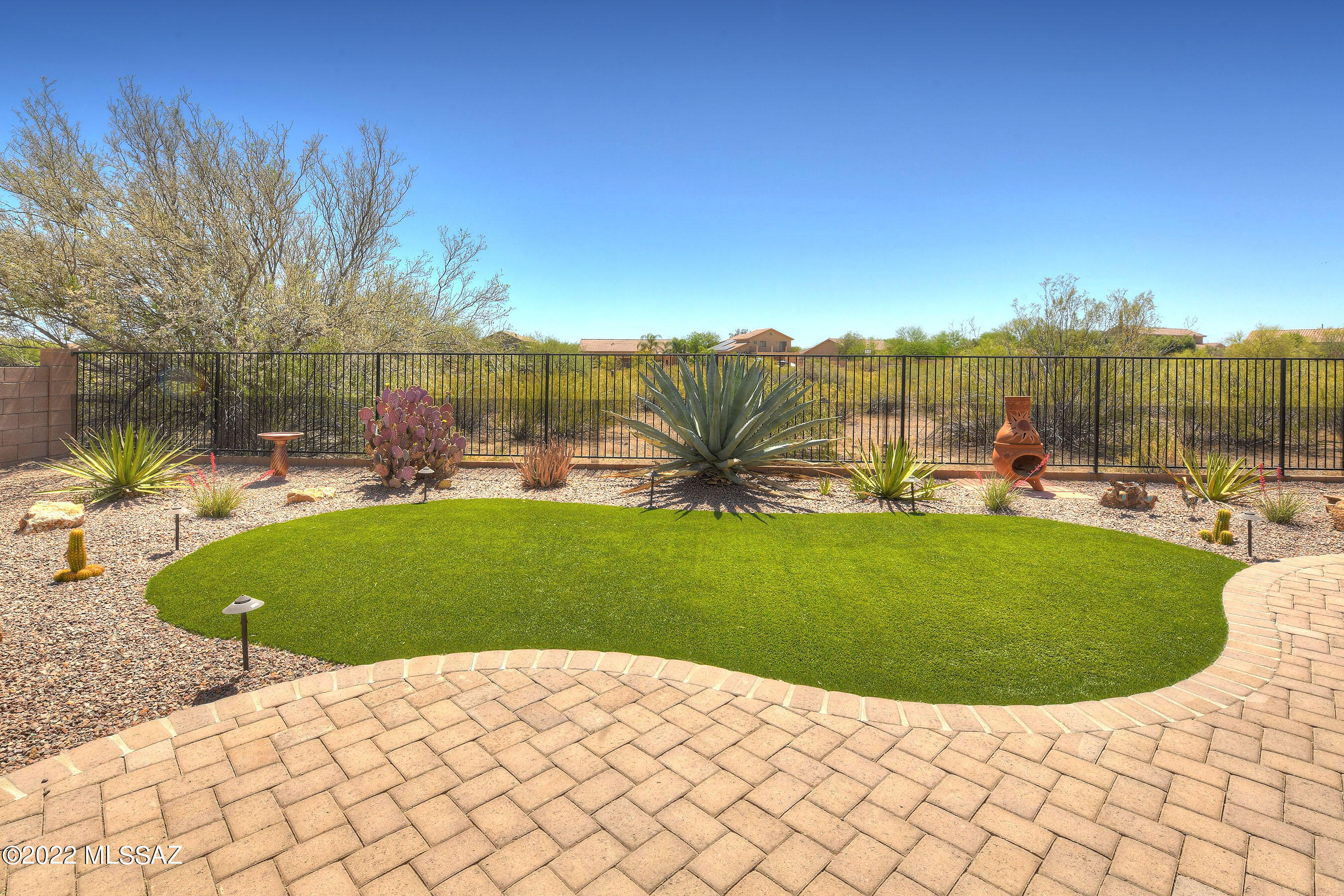 7918 North Rondure Loop Tucson, AZ 85743 - Photo 3 of 35 Gallery Image 3