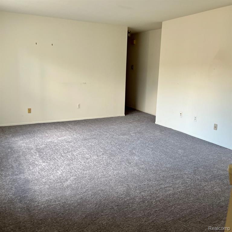 42486 Saratoga Road Canton, MI 48187 - Photo 4 of 17