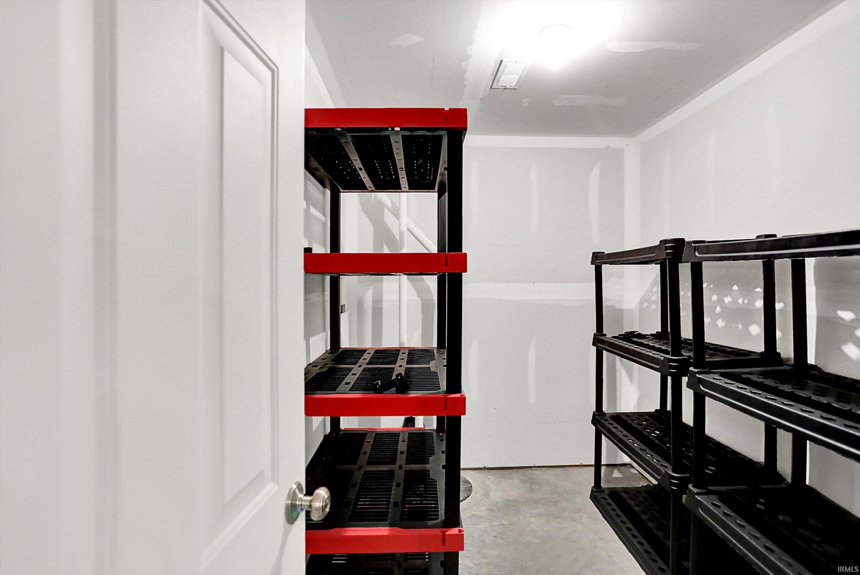 1771 West Victoria Lane Bloomington, IN 47403 - Photo 23 of 28