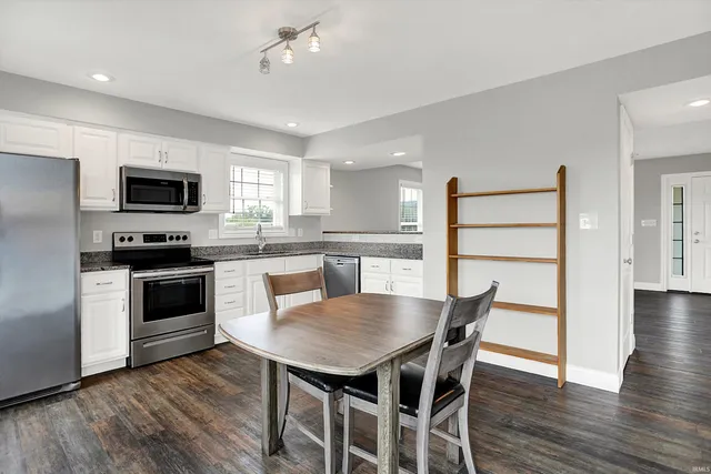 $285,000 | 1771 West Victoria Lane, Bloomington, IN 47403