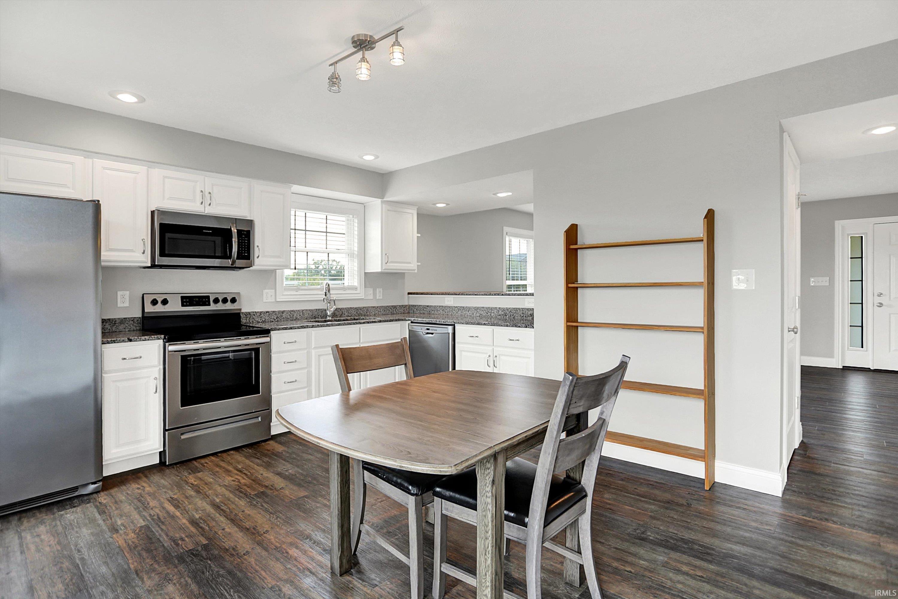 1771 West Victoria Lane Bloomington, IN 47403 - Photo 6 of 28