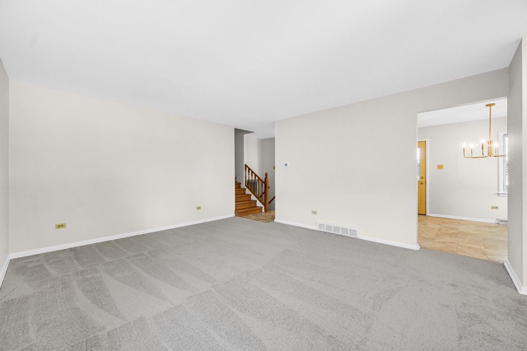 1112 Hickory Road Homewood, IL 60430 - Photo 8 of 24