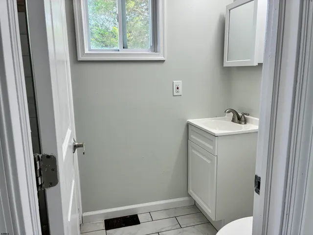 $2,500 | 131 Pacific Avenue, Pleasantville, NJ 08232