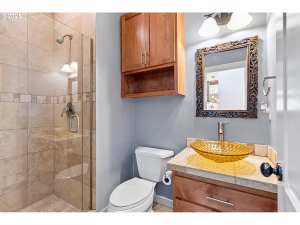 $550,000 | 1155 Holly Avenue, Cottage Grove, OR 97424