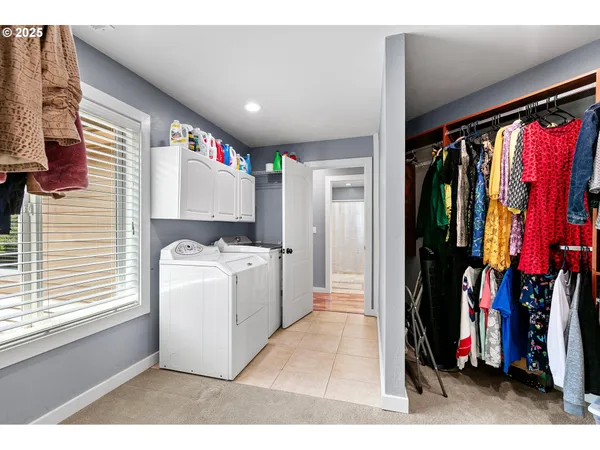 $550,000 | 1155 Holly Avenue, Cottage Grove, OR 97424