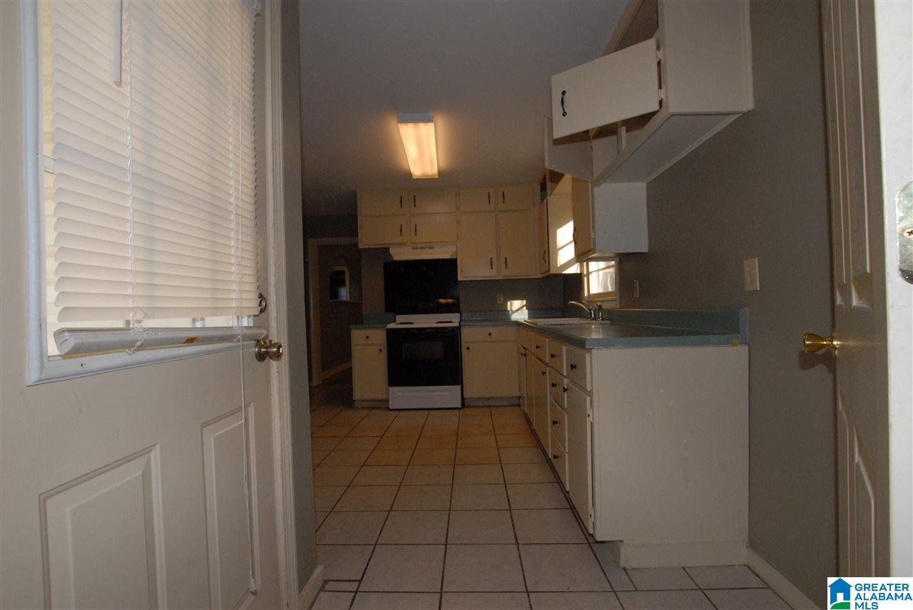 901 27th Avenue Northeast Center Point, AL 35215 - Photo 21 of 28