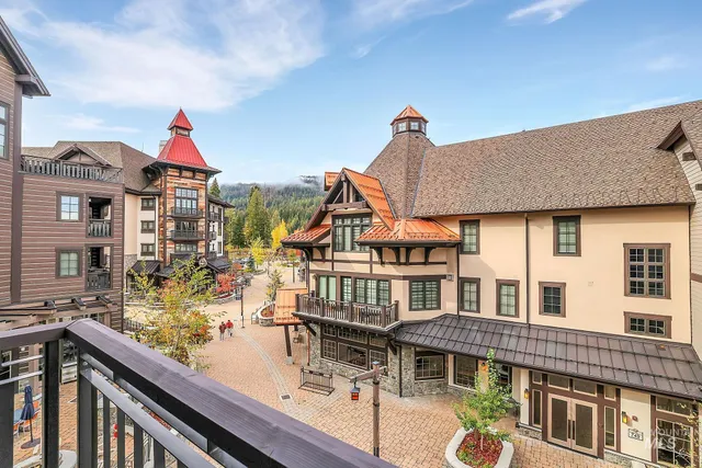 $495,000 | 720 Village Drive, Unit 311, Donnelly, ID 83615