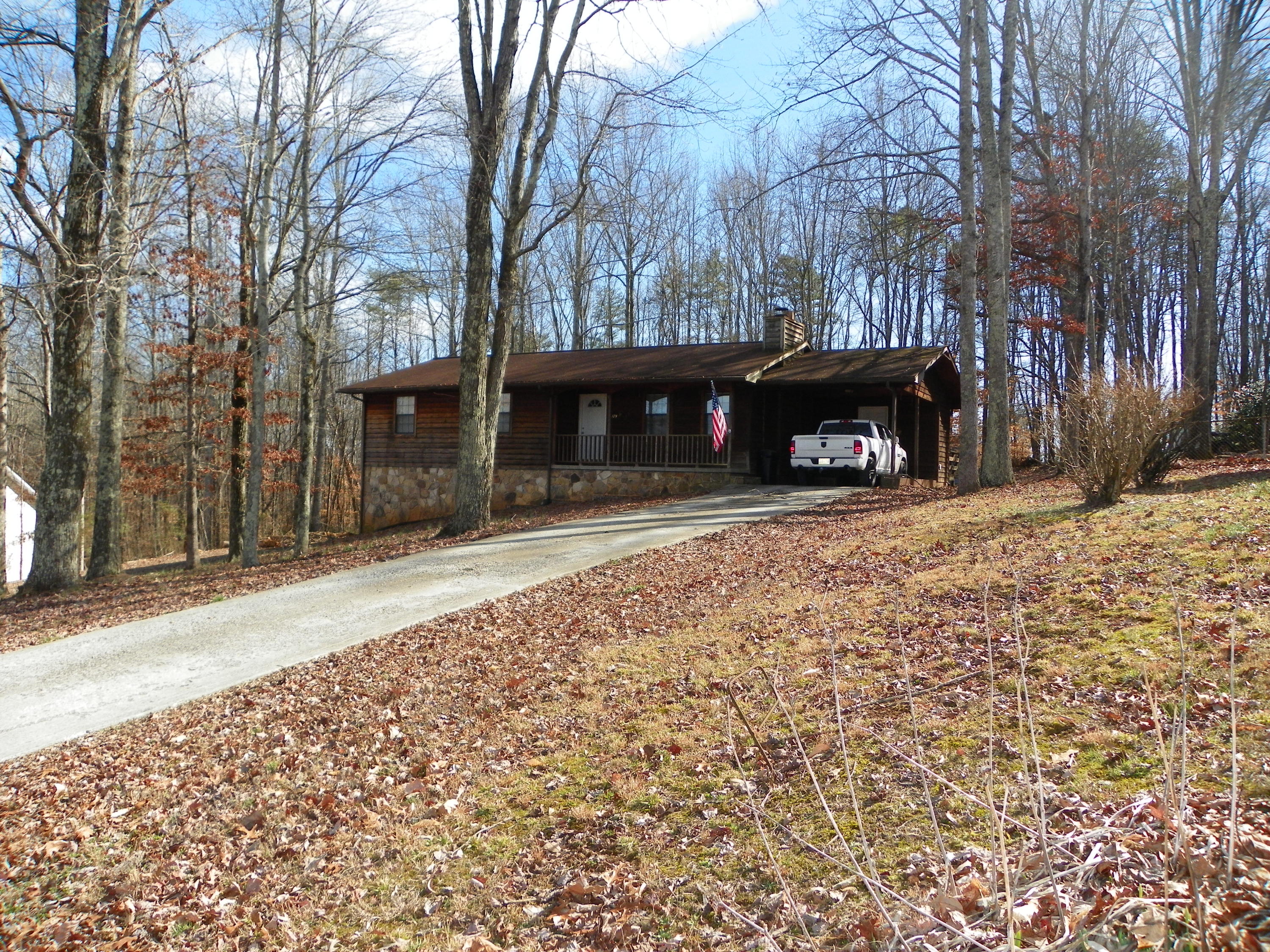 174 White Loop Road Clinton, TN 37716 - Photo 1 of 23 100_0590
