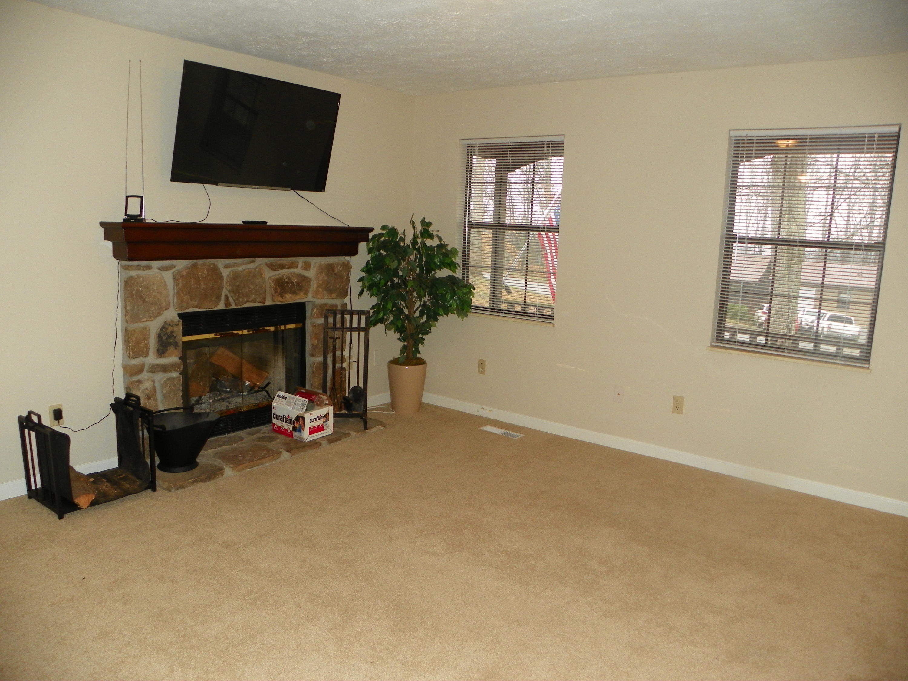 174 White Loop Road Clinton, TN 37716 - Photo 10 of 23 100_0608