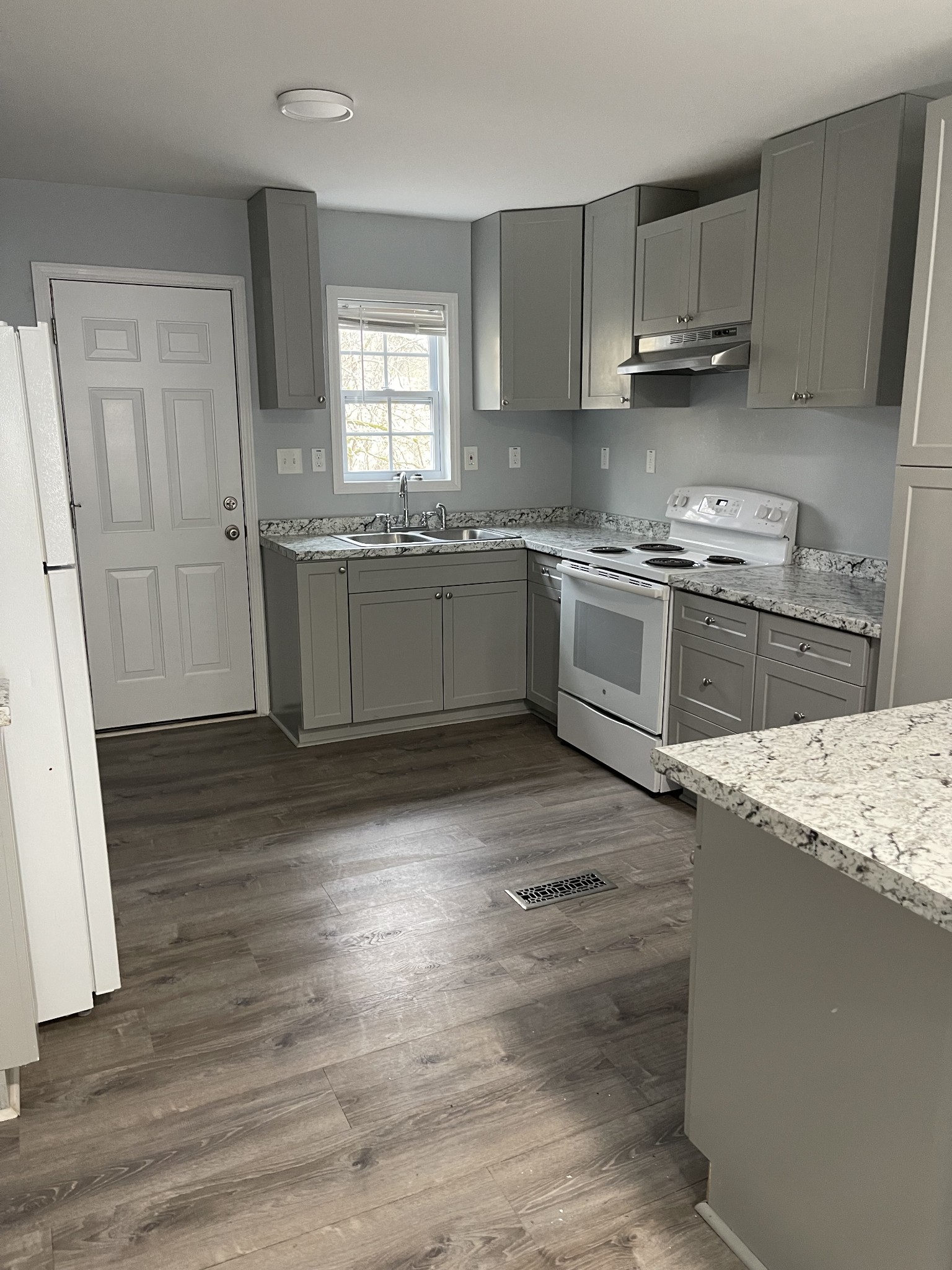 263 Bayless Street Pulaski, TN 38478 - Photo 8 of 11