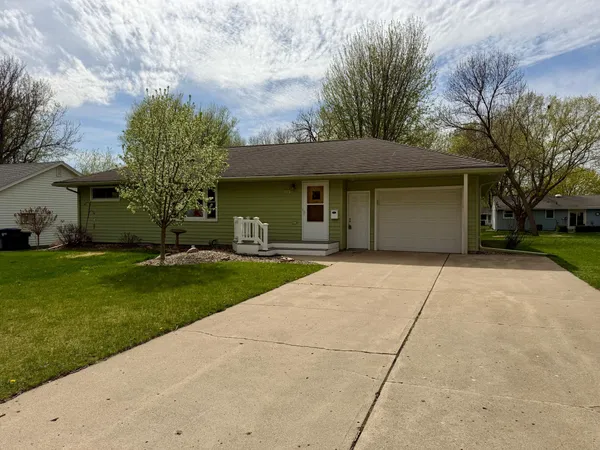 $239,900 | 1115 Elmhurst Avenue, Luverne, MN 56156