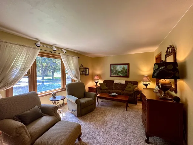 $239,900 | 1115 Elmhurst Avenue, Luverne, MN 56156