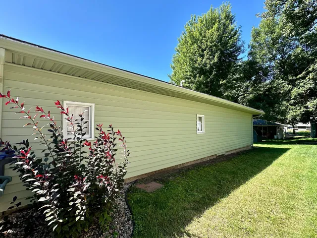 $239,900 | 1115 Elmhurst Avenue, Luverne, MN 56156