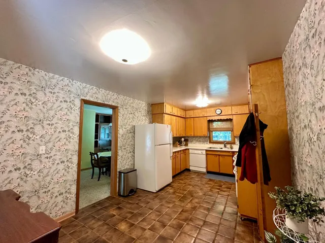 $239,900 | 1115 Elmhurst Avenue, Luverne, MN 56156