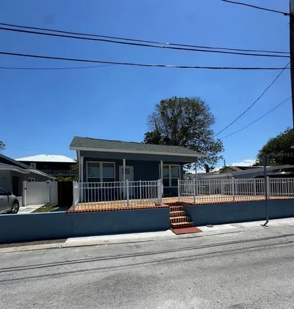 $2,400 | 14 Mill Street, Tarpon Springs, FL 34689