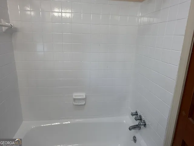 $1,900 | 1832 King George Lane Southwest, Atlanta, GA 30331