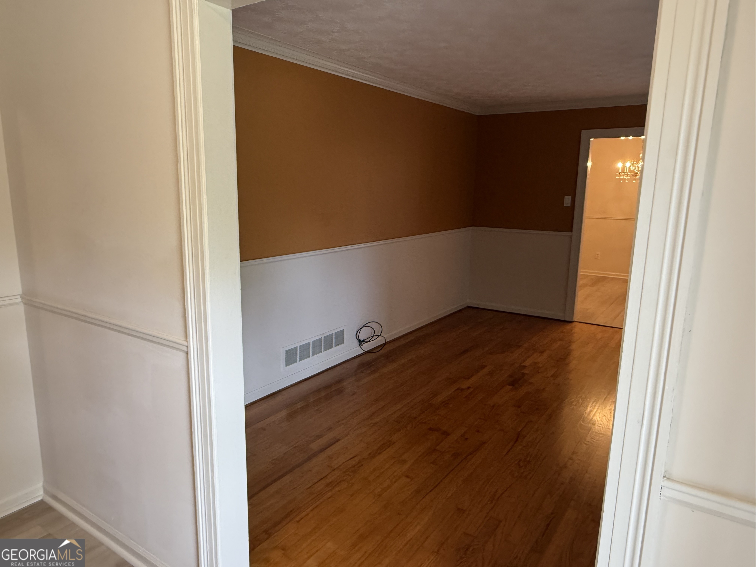 1832 King George Lane Southwest Atlanta, GA 30331 - Photo 6 of 28 a view of wooden floor