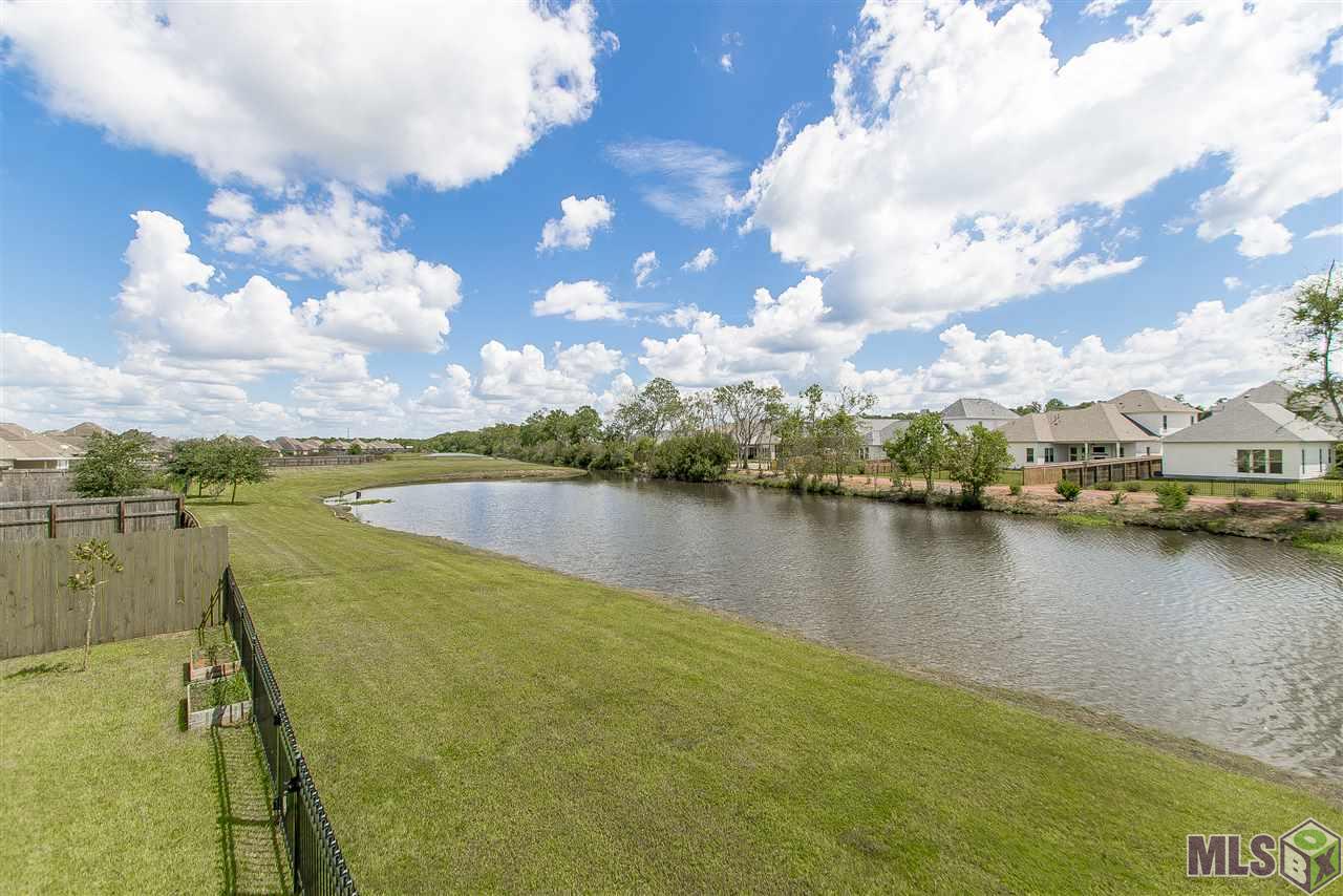 10614 Springtree Avenue Baton Rouge, LA 70810 - Photo 6 of 30 Gallery Image 6