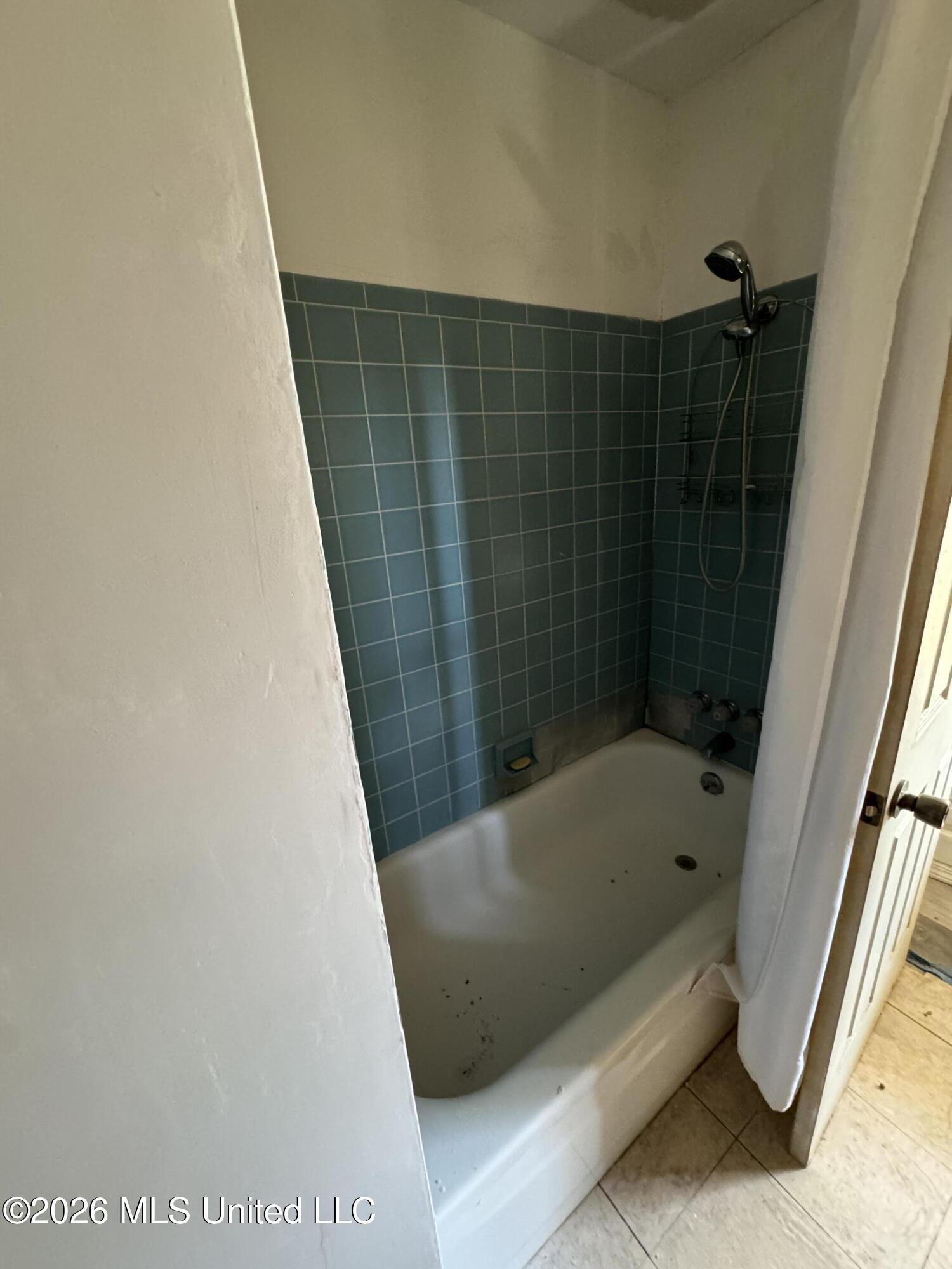 655 Ralde Circle Ridgeland, MS 39157 - Photo 16 of 28 Bathroom