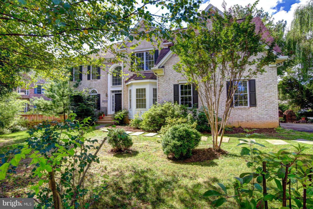 2167 Chain Bridge Road Vienna, VA 22182 - Photo 2 of 30 Exterior (Front)