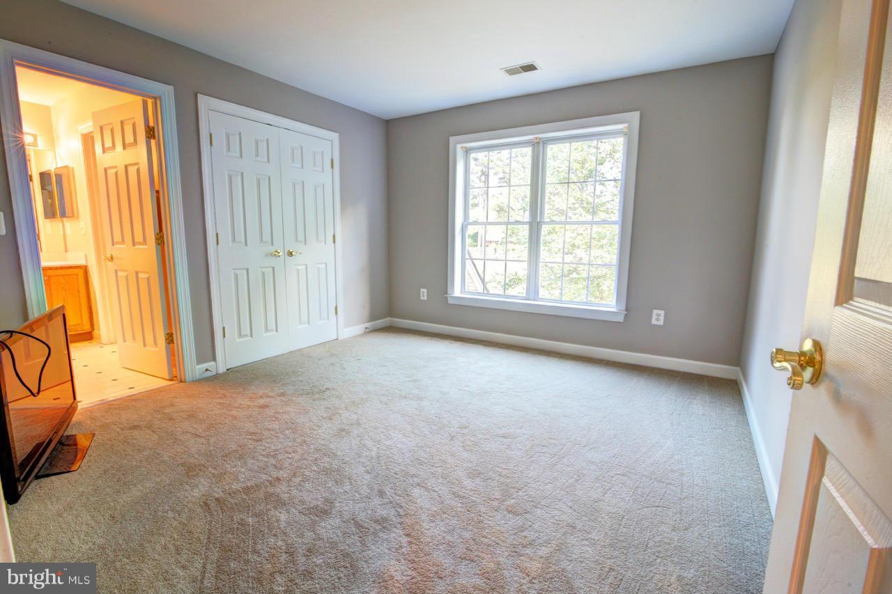 2167 Chain Bridge Road Vienna, VA 22182 - Photo 22 of 30 Bedroom
