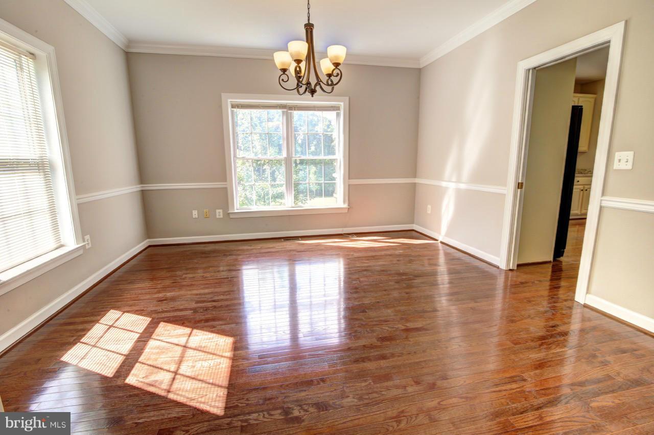 2167 Chain Bridge Road Vienna, VA 22182 - Photo 9 of 30 Dining Room