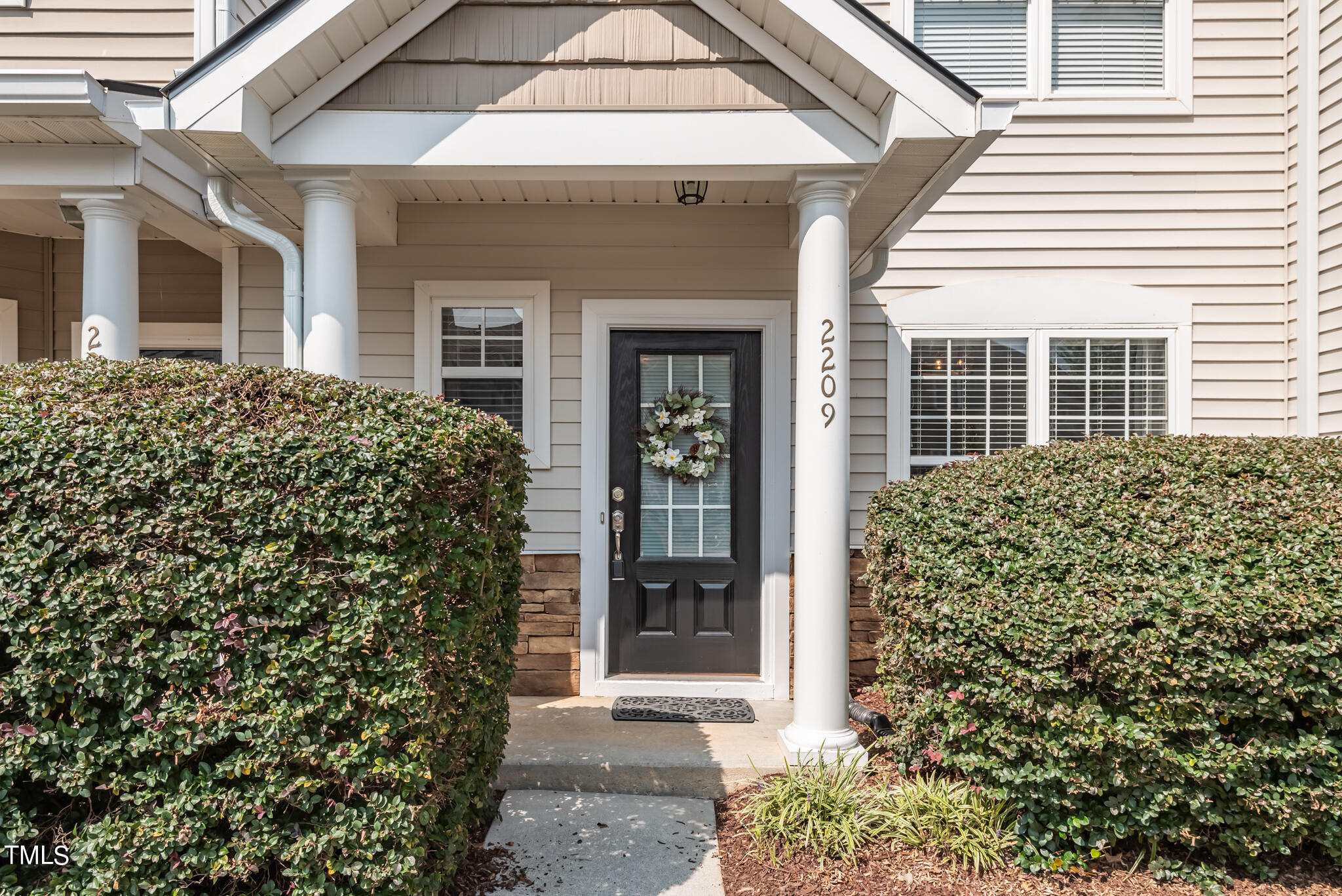 2209 Bankshill Row Raleigh, NC 27614 - Photo 6 of 44