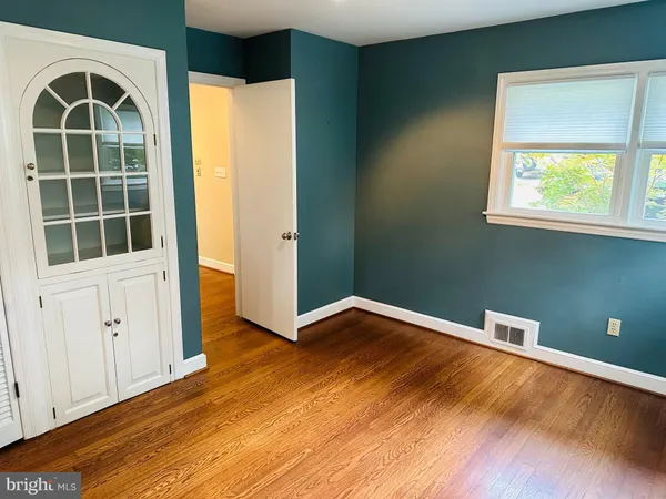 $3,400 | 706 Brent Road, Rockville, MD 20850