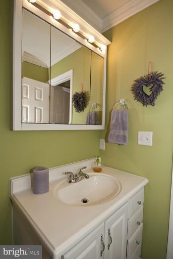 13211 Choptank Road Baltimore, MD 21220 - Photo 23 of 30 Bath