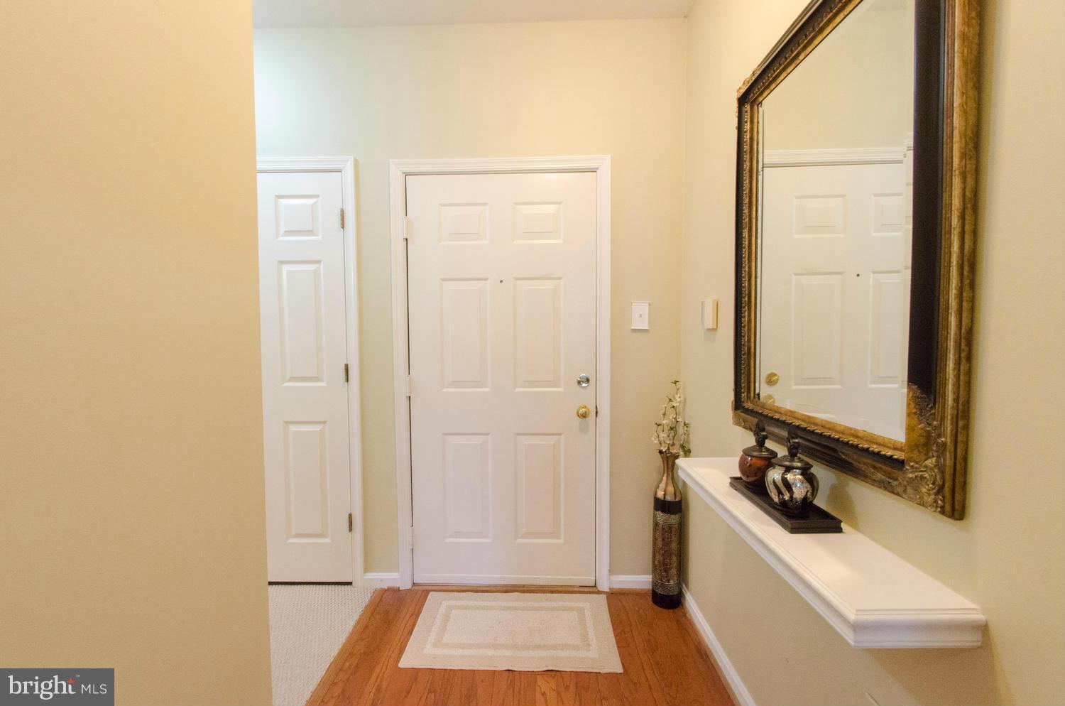 102 Booth Street, Unit 34 Gaithersburg, MD 20878 - Photo 3 of 17 Interior (General)