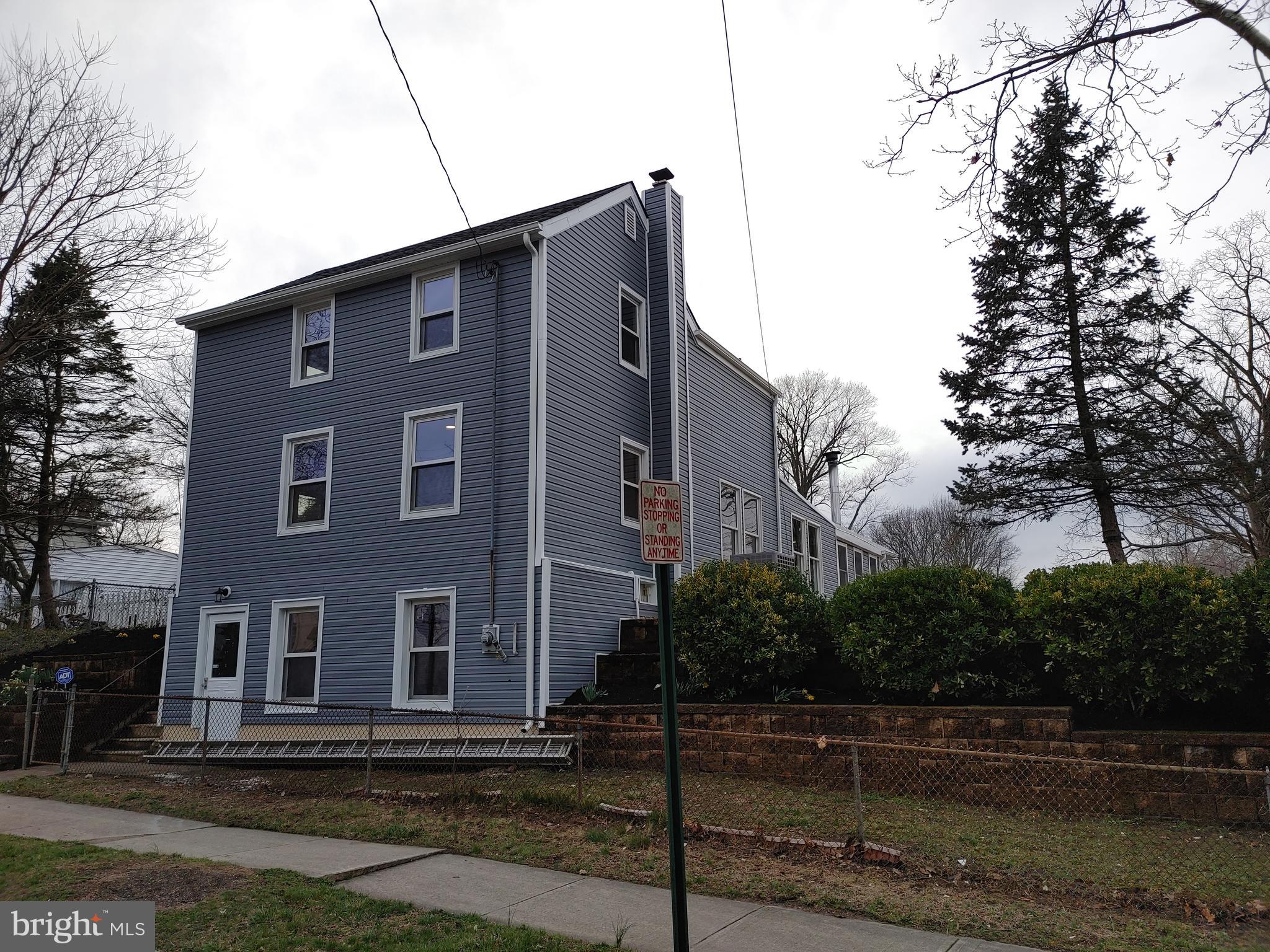 9 Hanover Street Pemberton, NJ 08068 - Photo 2 of 35