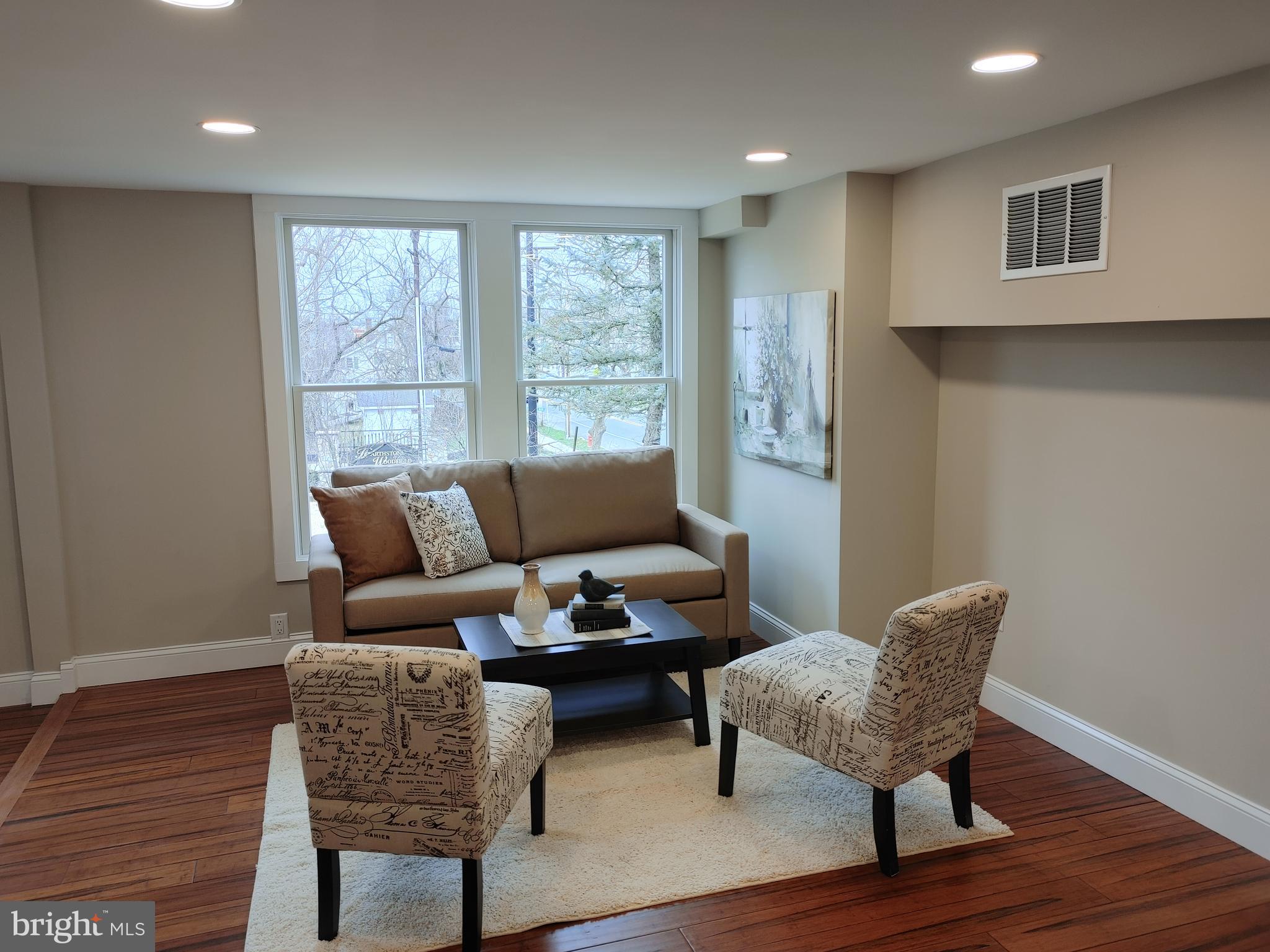 9 Hanover Street Pemberton, NJ 08068 - Photo 13 of 35 Living Room