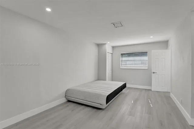 $925,000 | 5657 Grant Street, Hollywood, FL 33021