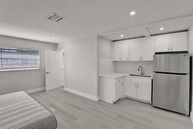 $925,000 | 5657 Grant Street, Hollywood, FL 33021