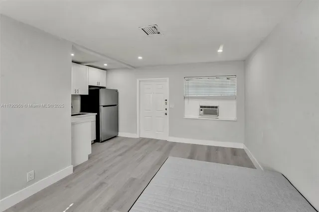 $925,000 | 5657 Grant Street, Hollywood, FL 33021