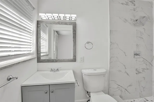 $925,000 | 5657 Grant Street, Hollywood, FL 33021