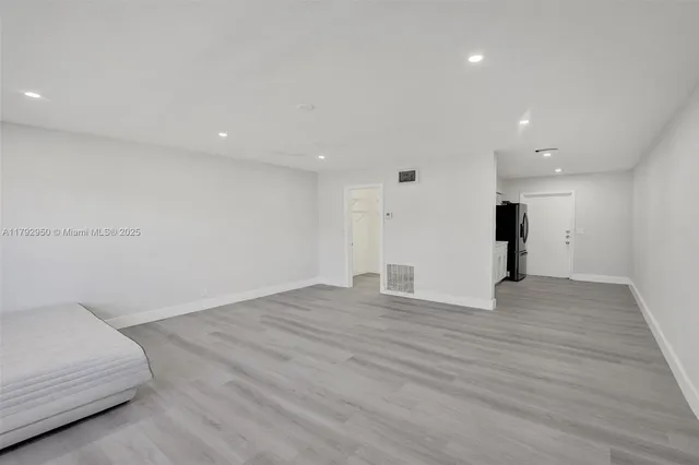 $925,000 | 5657 Grant Street, Hollywood, FL 33021