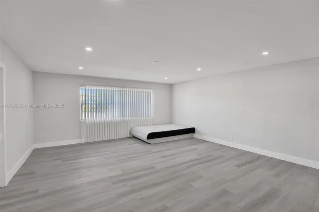 $925,000 | 5657 Grant Street, Hollywood, FL 33021