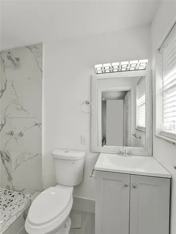 $925,000 | 5657 Grant Street, Hollywood, FL 33021