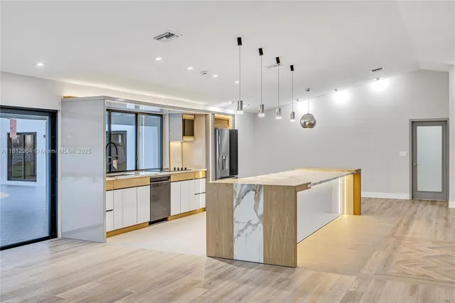 $2,225,000 | 10600 Southwest 140th Street, Miami, FL 33176