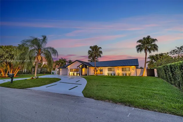 $2,225,000 | 10600 Southwest 140th Street, Miami, FL 33176