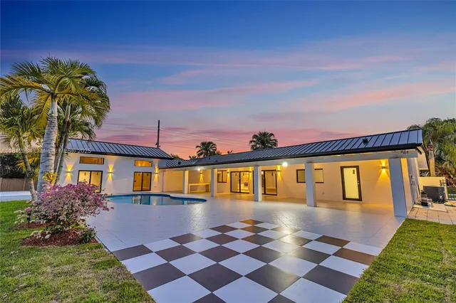 $2,225,000 | 10600 Southwest 140th Street, Miami, FL 33176