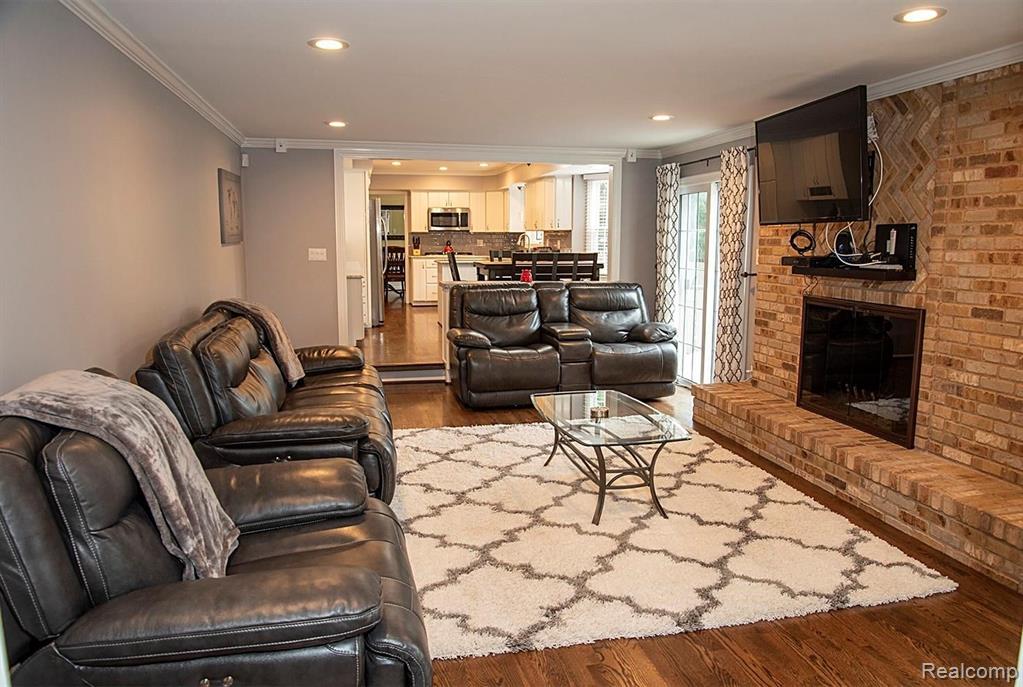 35897 Charter Crest Road Farmington Hills, MI 48335 - Photo 10 of 21