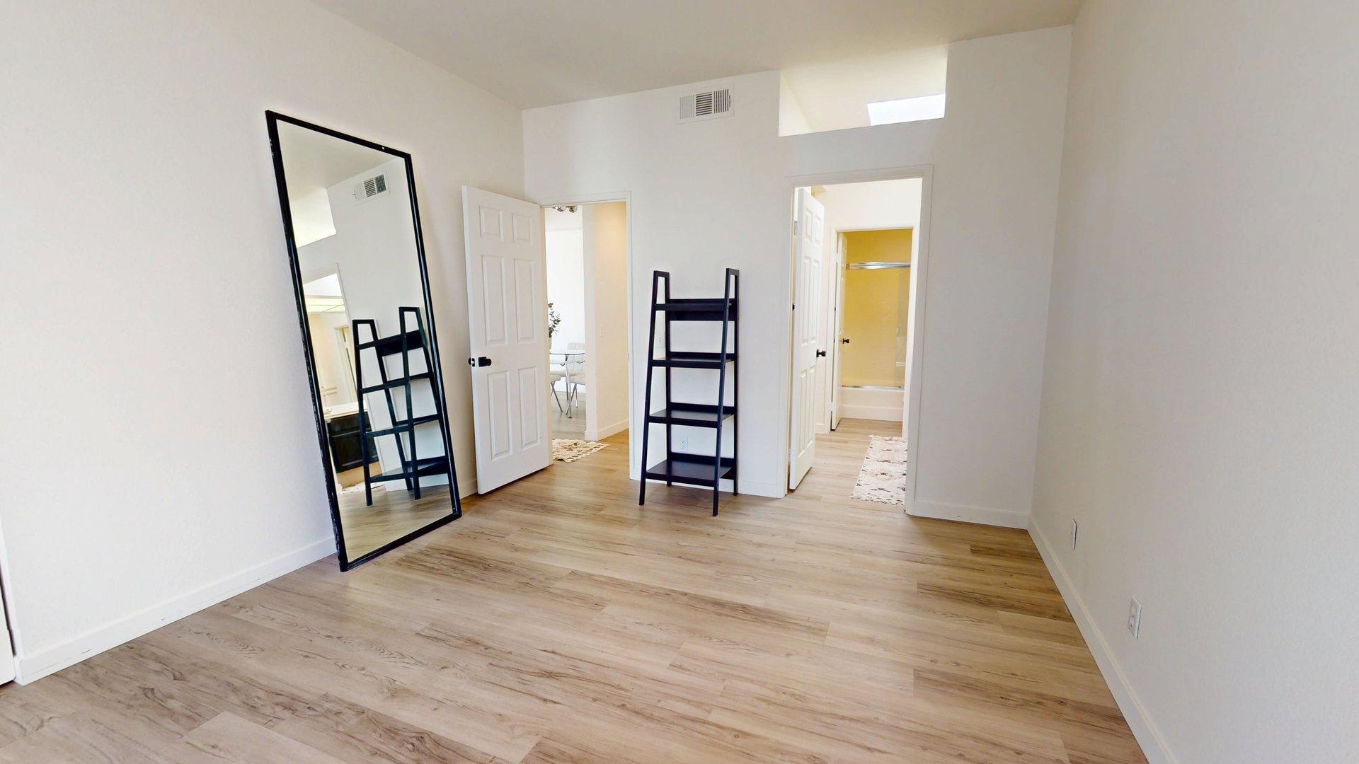 401 El Cielo Road, Unit 22 Palm Springs, CA 92262 - Photo 12 of 22 Guest Room3