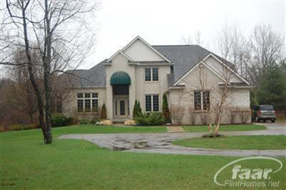 2400 Ranch Road Holly, MI 48442 - Photo 1 of 18 20284266.JPG