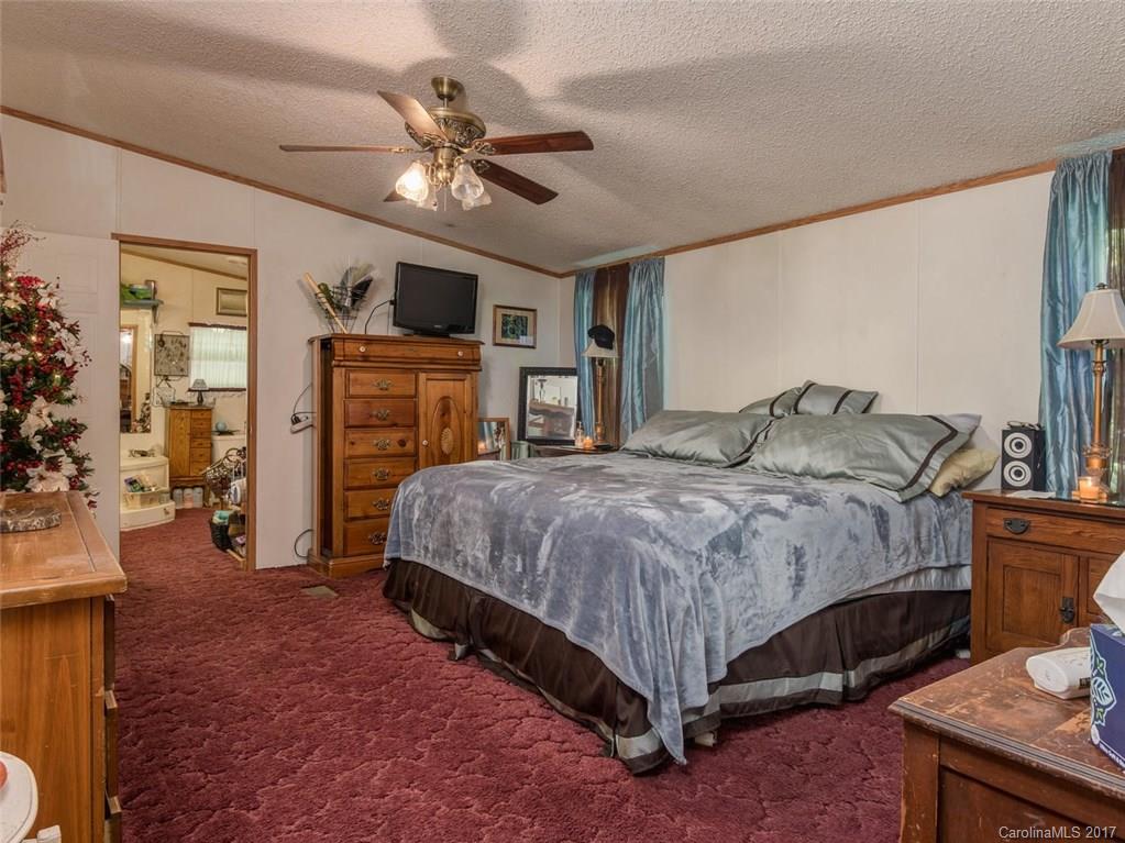 1149 Bee Tree Road Swannanoa, NC 28778 - Photo 12 of 24 Gallery Image 12