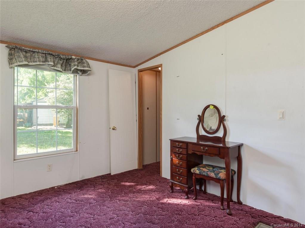 1149 Bee Tree Road Swannanoa, NC 28778 - Photo 15 of 24 Gallery Image 15