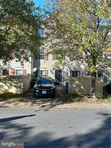 $2,000 | 115 Heathfield Drive, Frederick, MD 21702