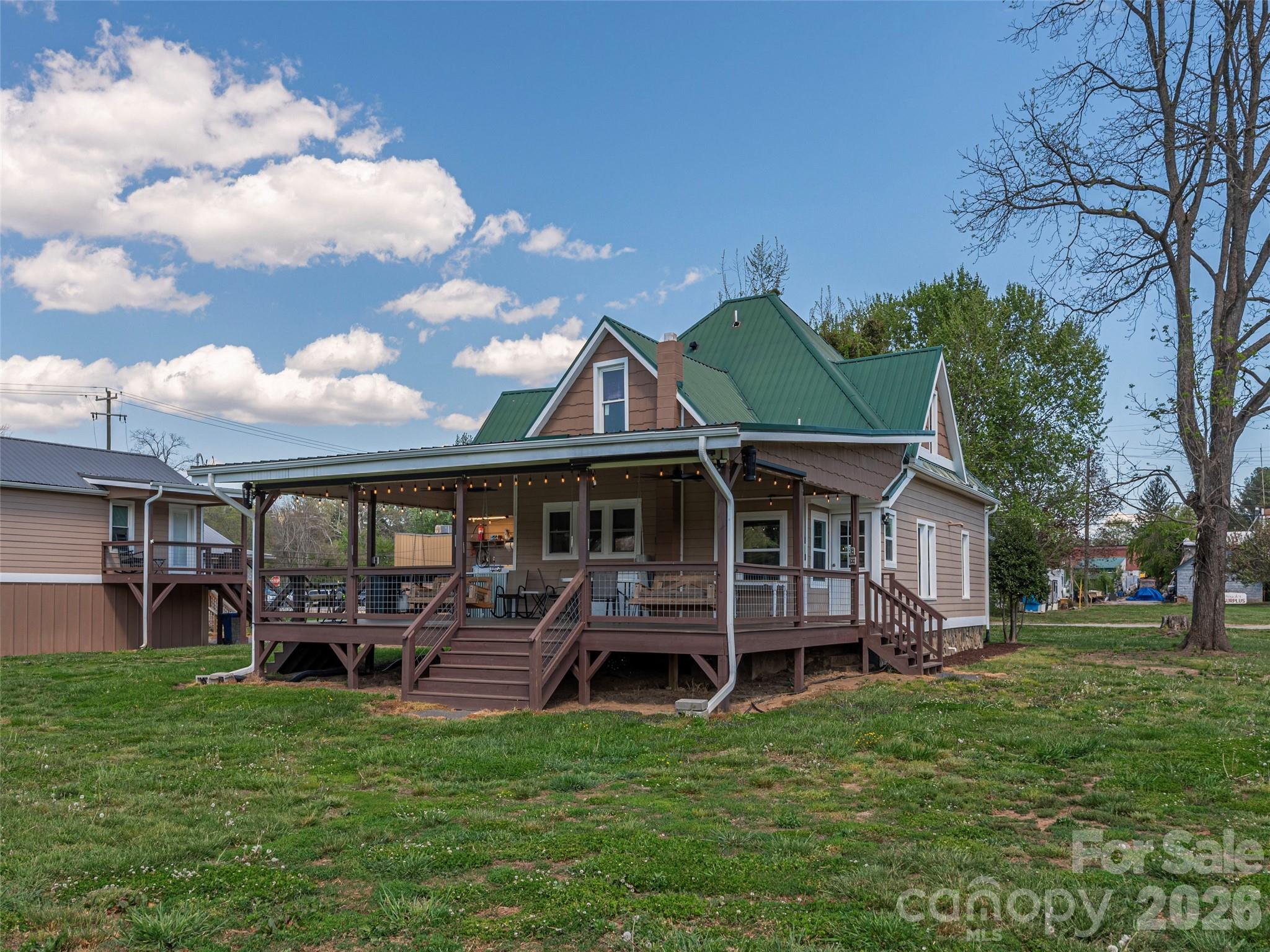 274 Charles Street Clyde, NC 28721 - Photo 29 of 40